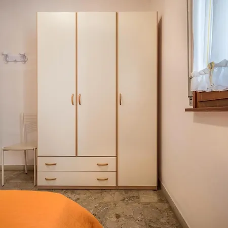 Marinella 5